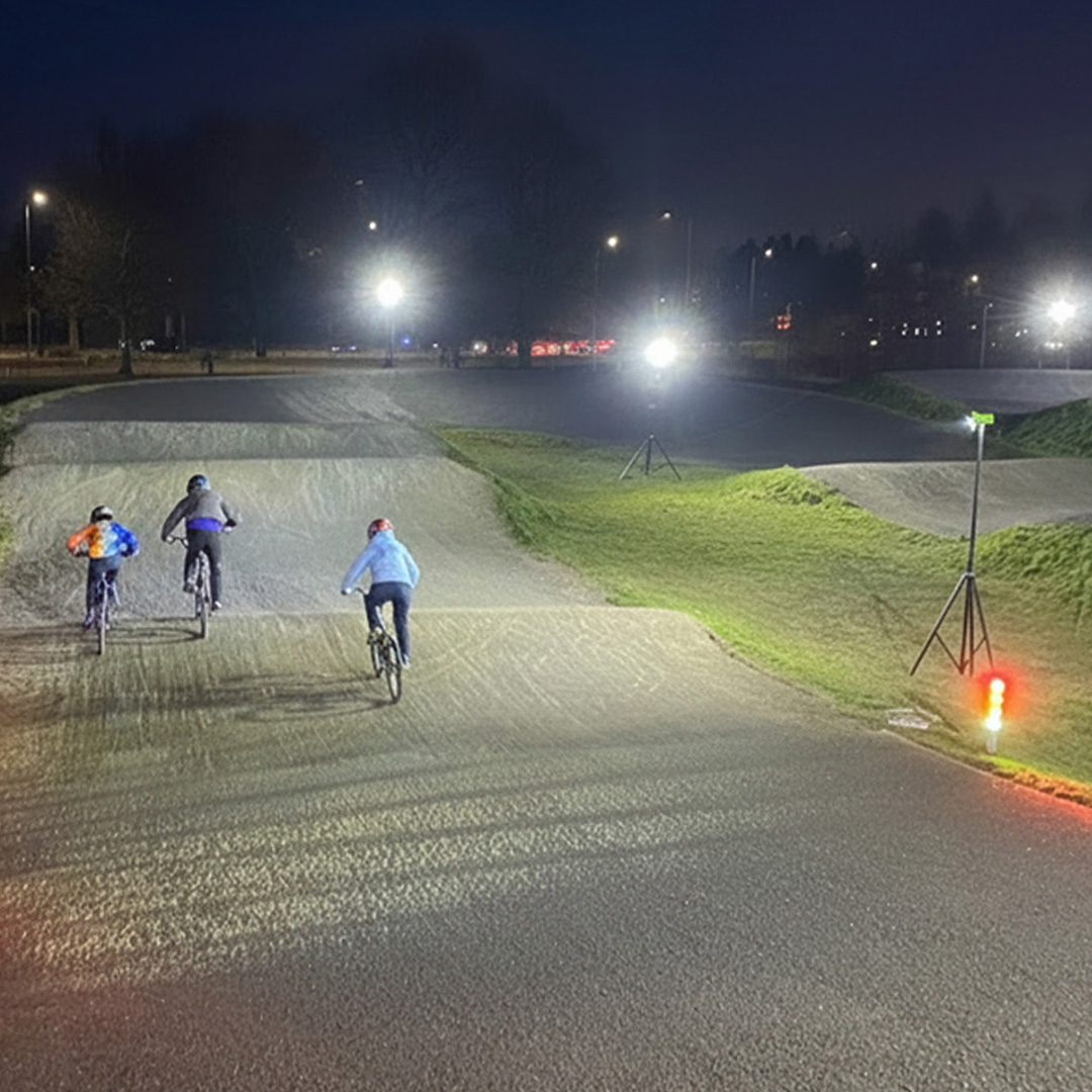 Ritelite Sports-LITE training kit lighting up a rugby pitch for winter training
