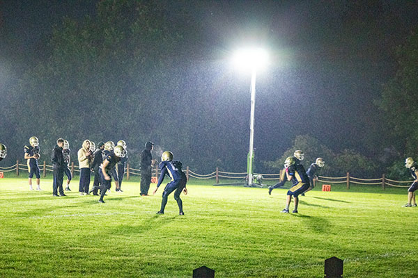 AmericanFootball-Match9177